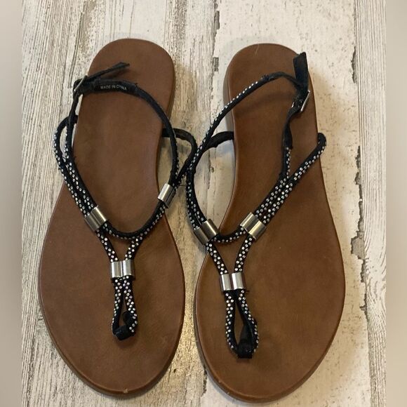 Madden Girl silver and black sandals Hardware Size 7 - Picture 1 of 4